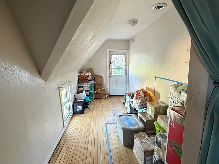 228 E Hadley St #2 — Photo 7