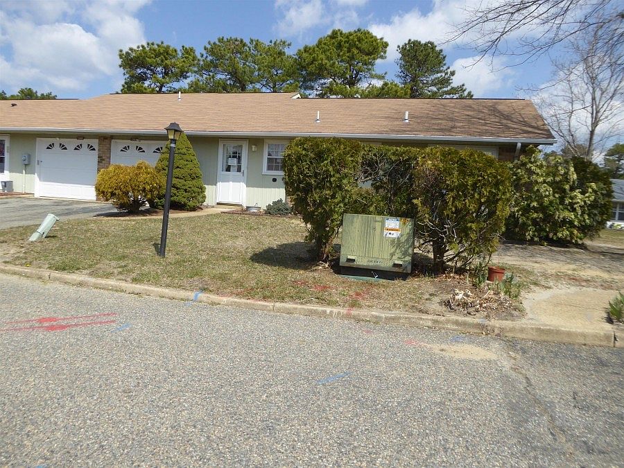 2nd image of 138A Buckingham Dr