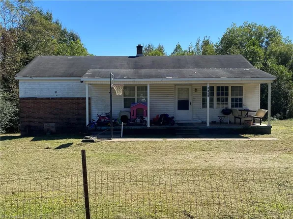 5644 Allison Rd, Pelham, NC 27311