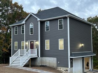 40 Brookside Ave, Webster, MA 01570