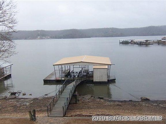 2nd image of 4 Hidden Pond Cv