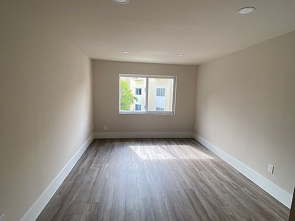 5th image of 7707 Camino Real #B308