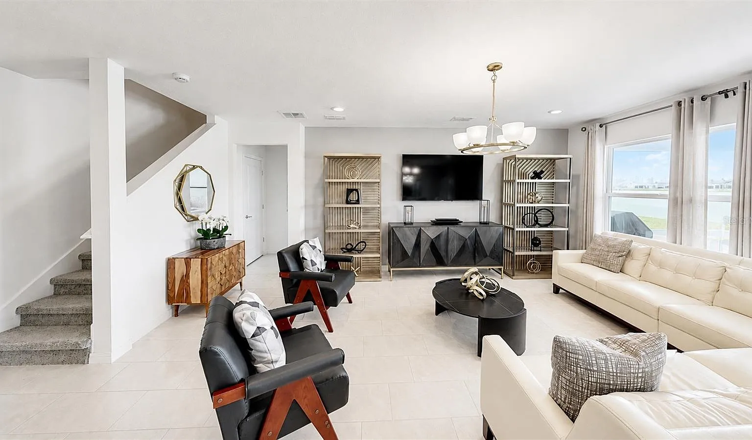 4 bed, 3.5 bath, 2890 sqft, $3,000 — Photo 4