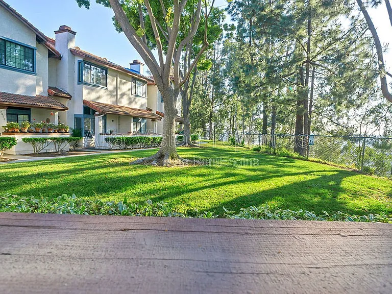 7960 Mission Vista Dr — Photo 38