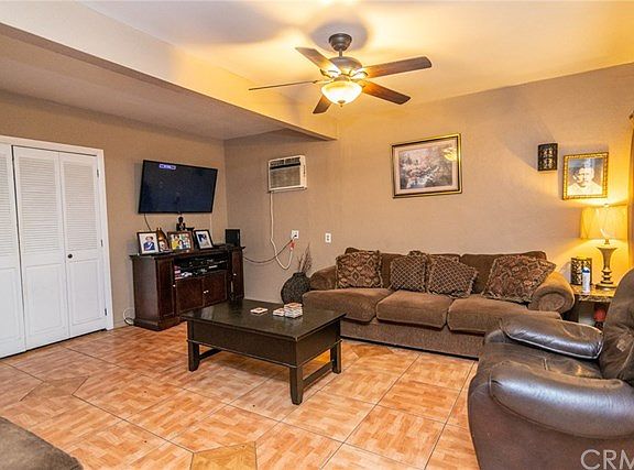 5th image of 13746 Olive St