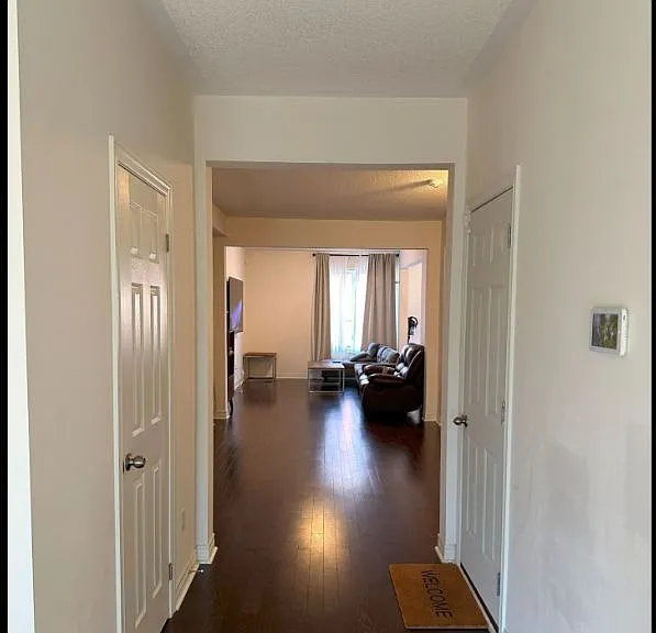 609 Bessborough Dr — Photo 3