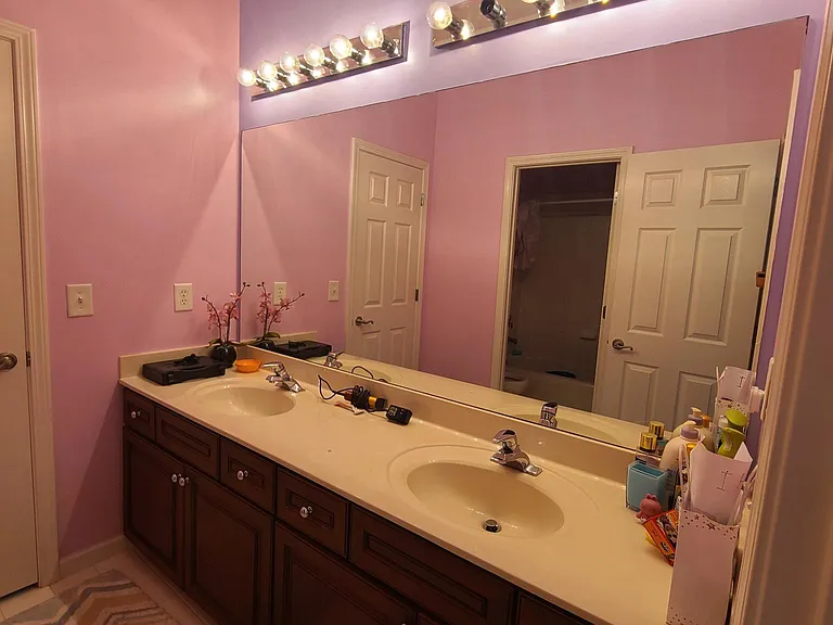 1044 Carroll Ct — Photo 8