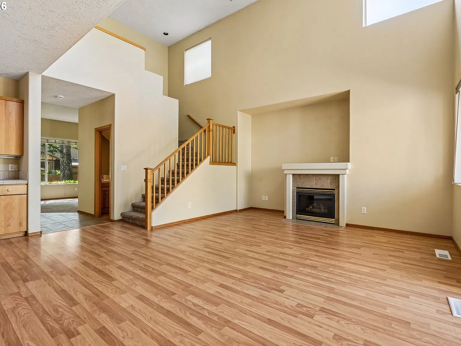 4 bed, 2.5 bath, 2231 sqft, $3,040 — Photo 4