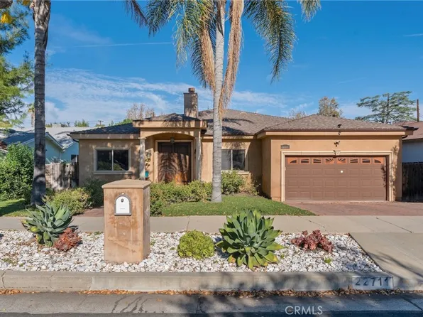 22711 Collins St, Woodland Hills, CA 91367