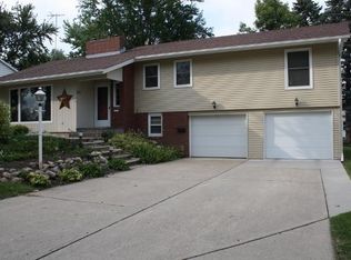 406 Olander St, Worthington, MN 56187