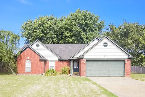 7417 Hunters Hollow Ln Photo 1