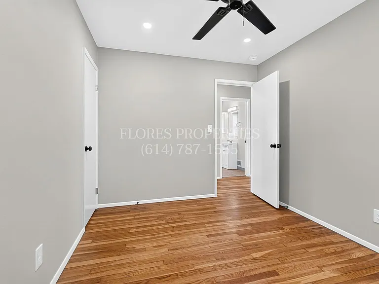 1136 Pauline Ave — Photo 27