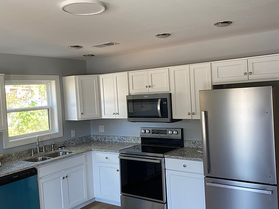Kitchen appliances