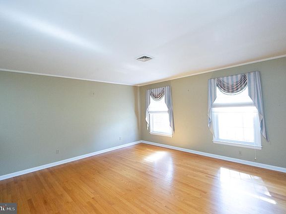 4th image of 1 Kiowa Rd