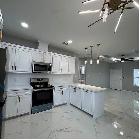 5900 Notre Dame Ave #3 — Photo 5