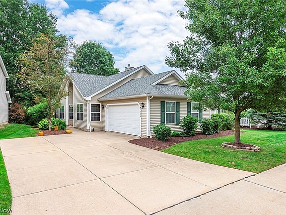3rd image of 7556 Sanctuary Cir