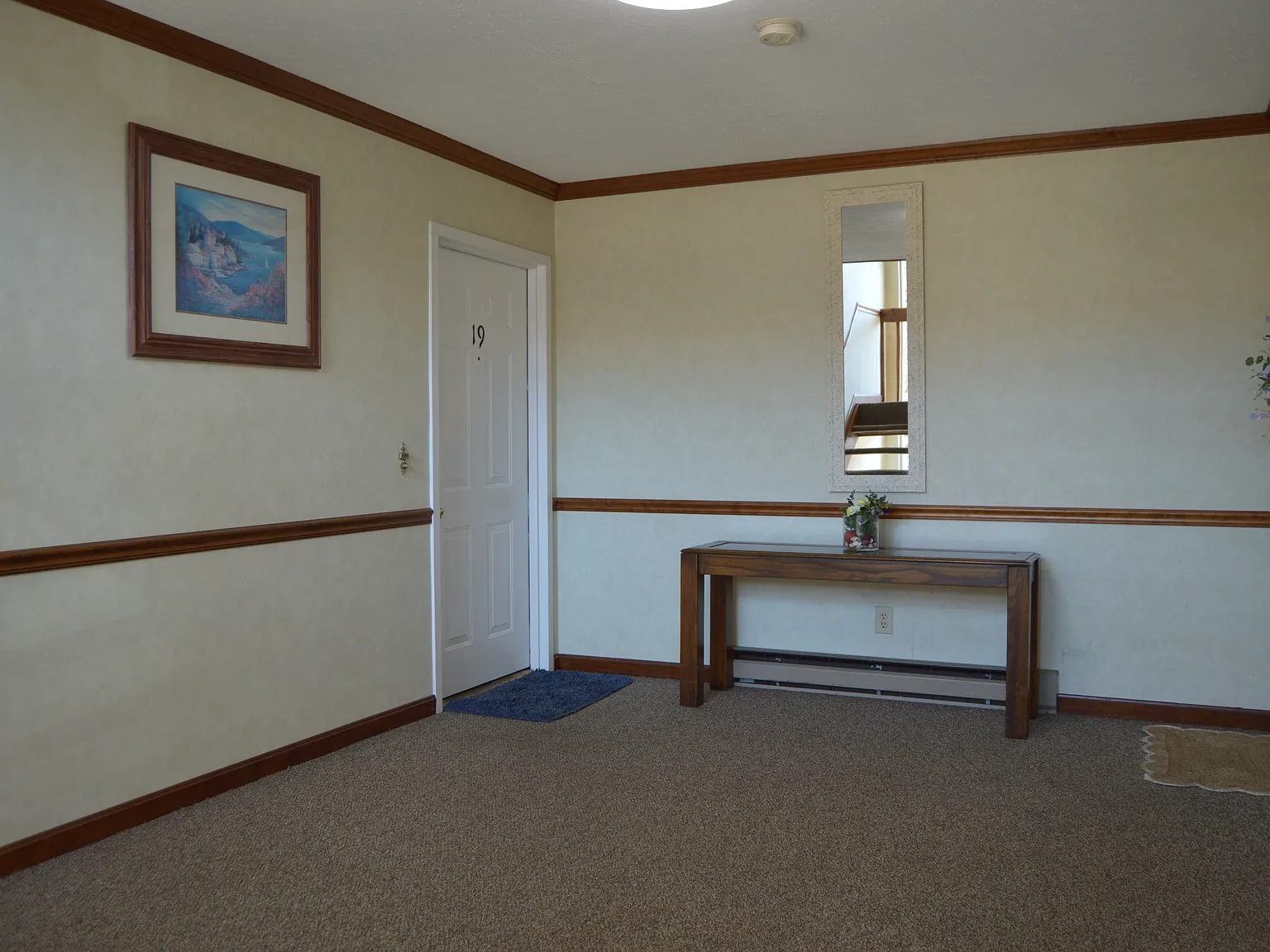 2 bed, 1.5 bath, 1007 sqft, $1,300 — Photo 3