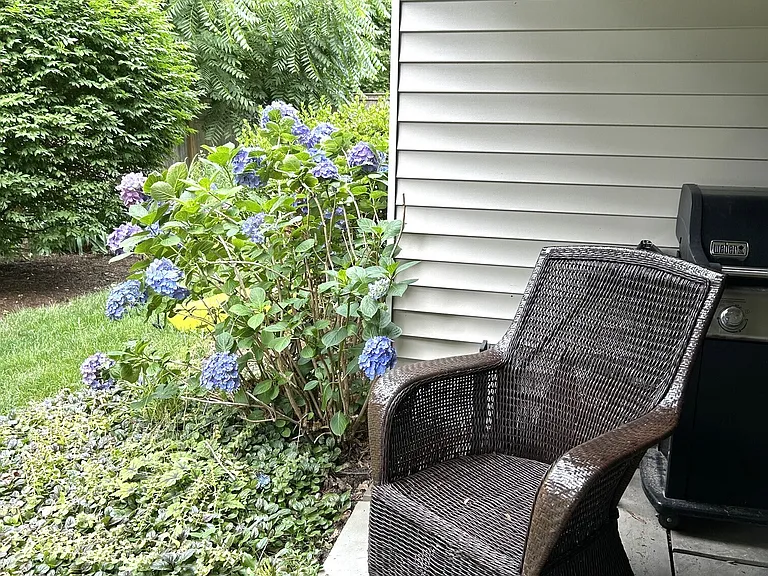 82 Bywatyr Ln #82 — Photo 37