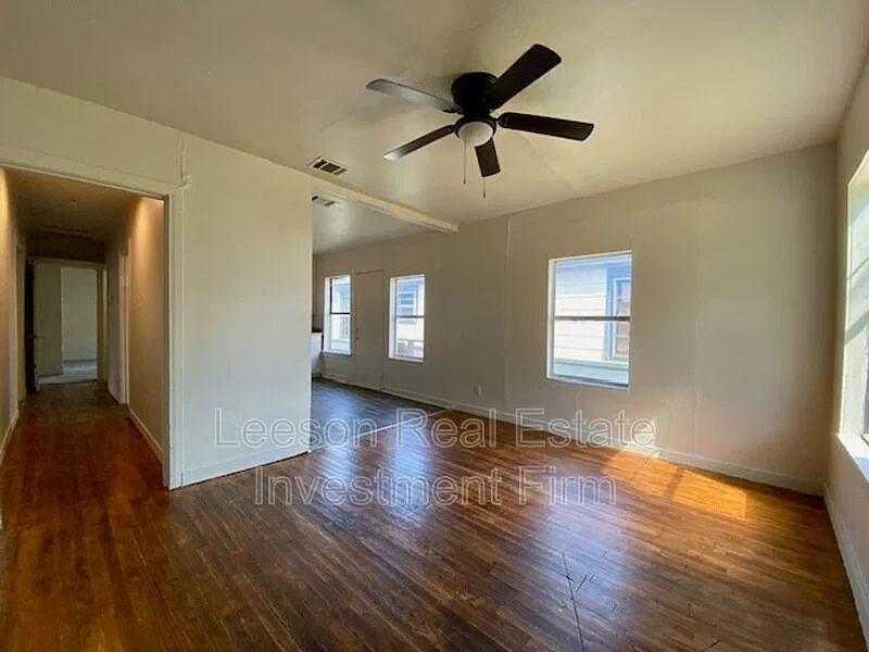 4 bed, 2.0 bath, 1288 sqft, $1,025 — Photo 1