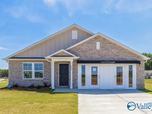 200 Purple Martin Dr, Toney, AL 35773