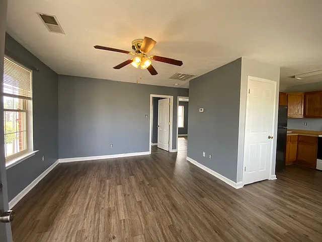 125 Copperfield Ct — Photo 3