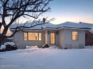 629 W 15th Ave, Anchorage, AK 99501