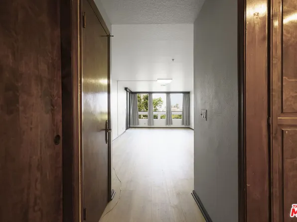 880 W 1st St APT 306, Los Angeles, CA 90012