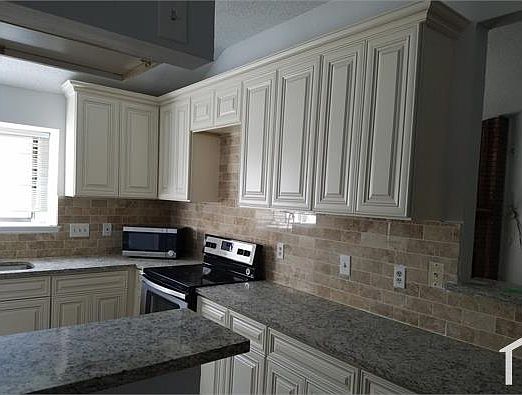 4th image of 2800 Beau Dr