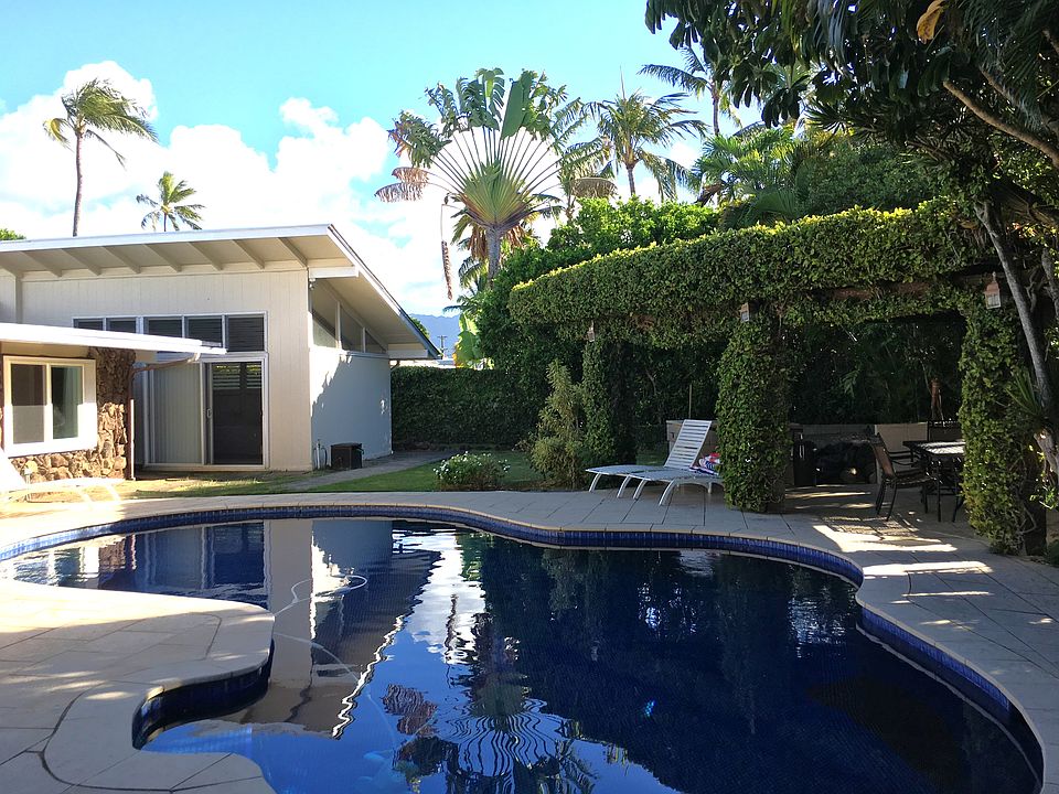 1st image of 610 Kaiemi St
