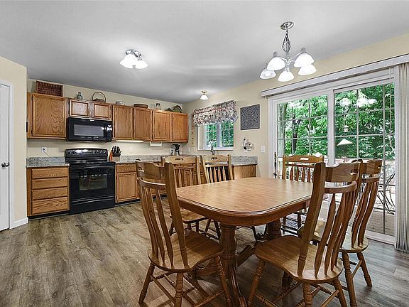 5th image of 419 Valparaiso Ct