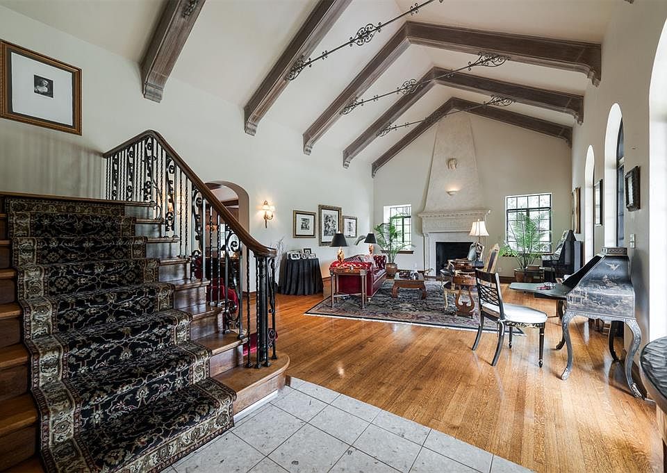 1503 W Wilshire Blvd, Nichols Hills, OK 73116 | MLS #1182733 | Zillow