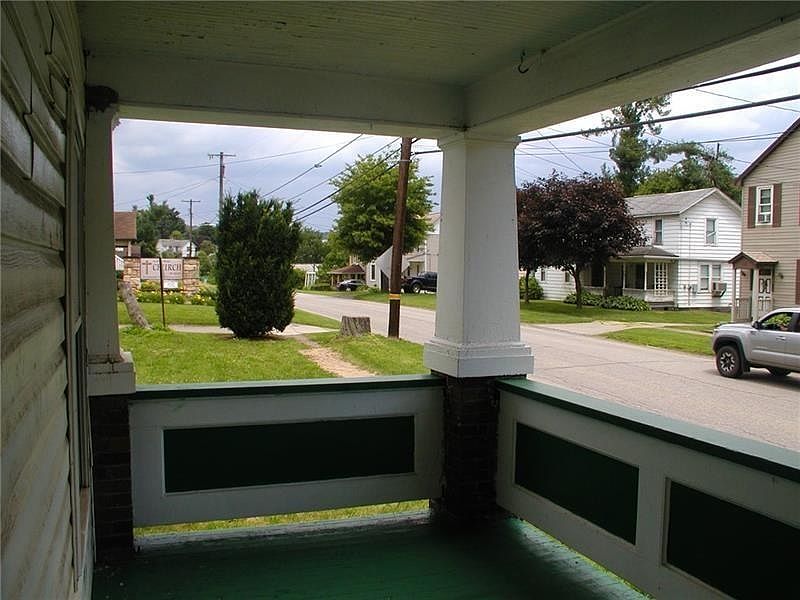 2nd image of 134 Main St
