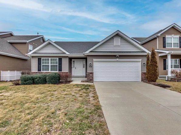 3473 Charlestowne Crossing Dr, Saint Charles, MO 63301
