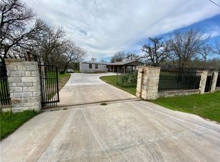 106 View Rdg, Dale, TX 78616