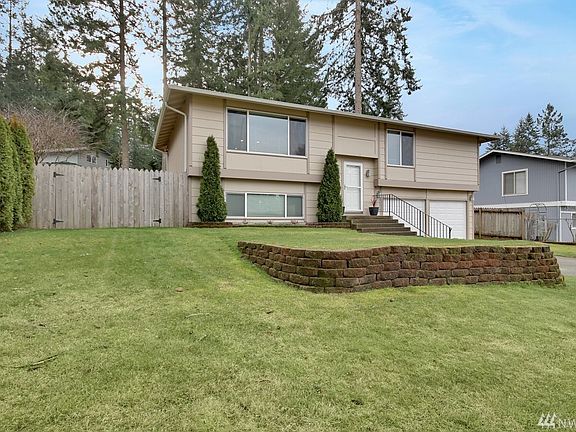 3rd image of 3140 SE Villa Carmel Dr