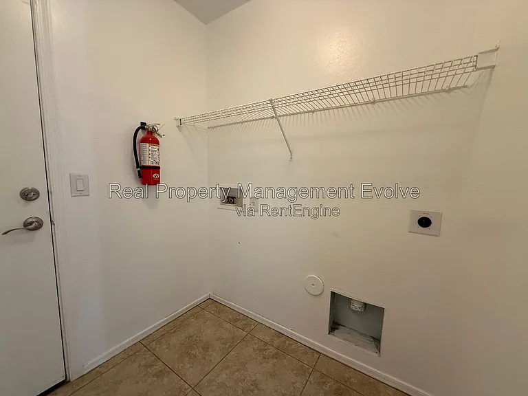 11728 W Avenida Del Sol — Photo 24
