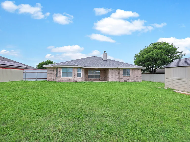 2806 Hydrangea Ave — Photo 20