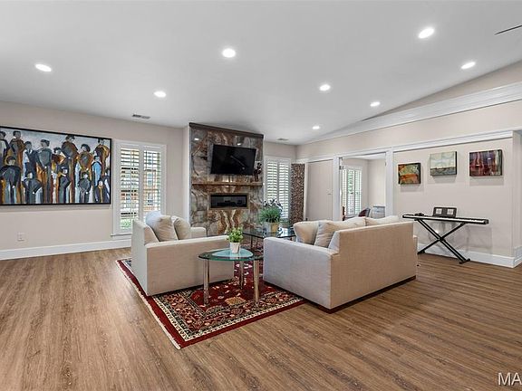 5th image of 14443 Bantry Ln APT 33