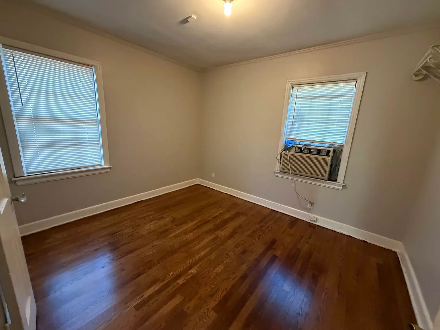 3 bed, 1265 sqft, $1,295 — Photo 2
