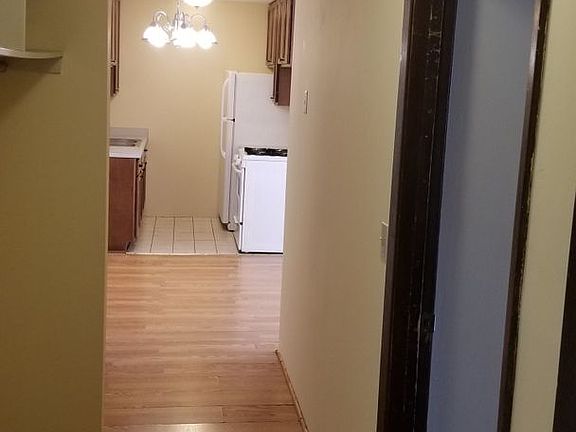4th image of 3725 Cedar Ave S APT 207