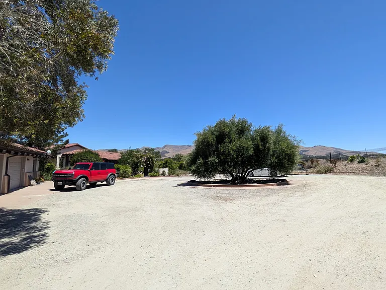 8565 Orcutt Rd — Photo 22