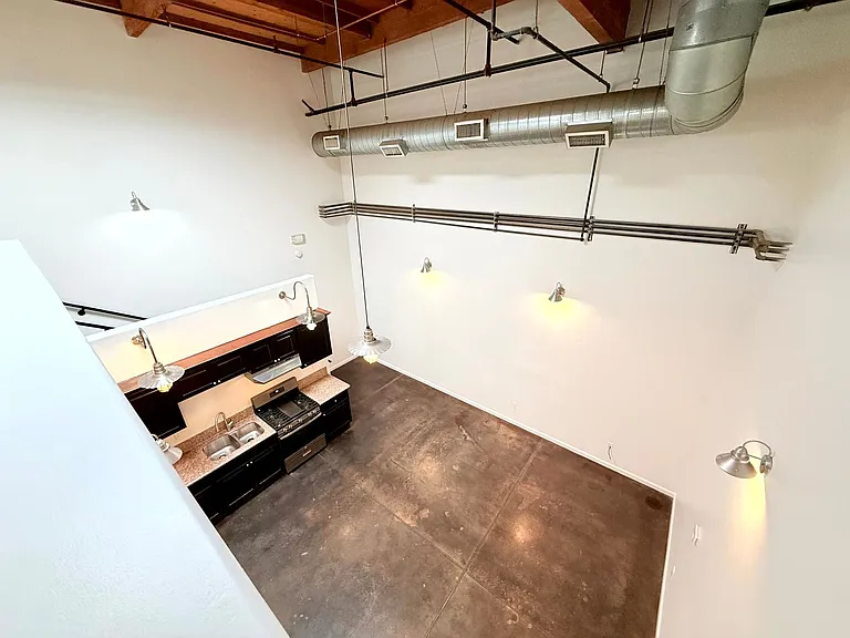 1734 N. Main St.,/ 633 Gibbons Street — Photo 17