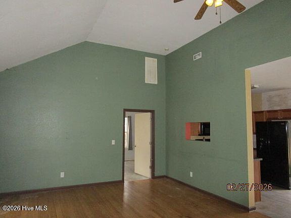 3rd image of 1036 Scott Road