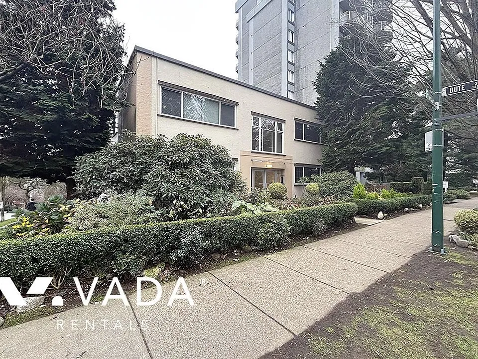 1208 Burnaby St #12