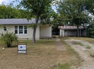 400 Jackson St, Krum, TX 76249