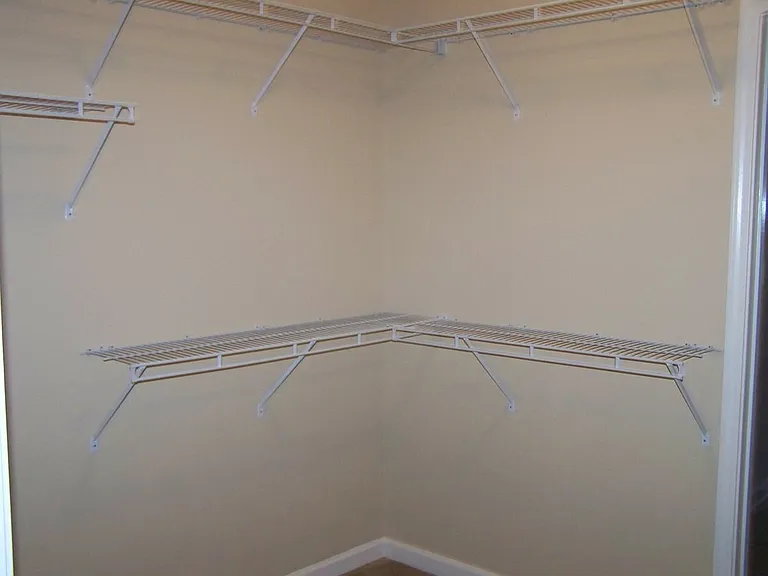 French Quarter Apartments — Photo 13