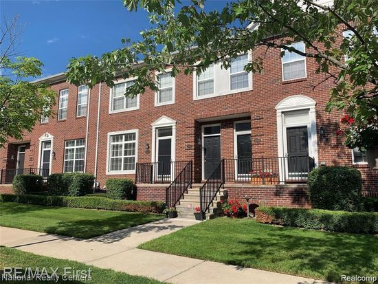 14579 Vauxhall Dr, Sterling Heights, MI 48313