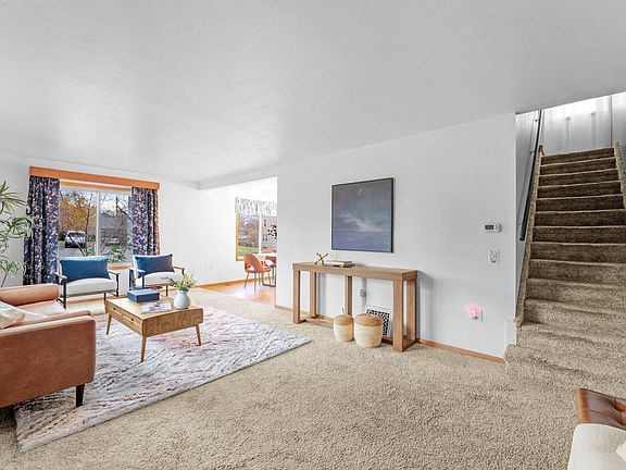 3rd image of 1020/1022 McPherson Ave