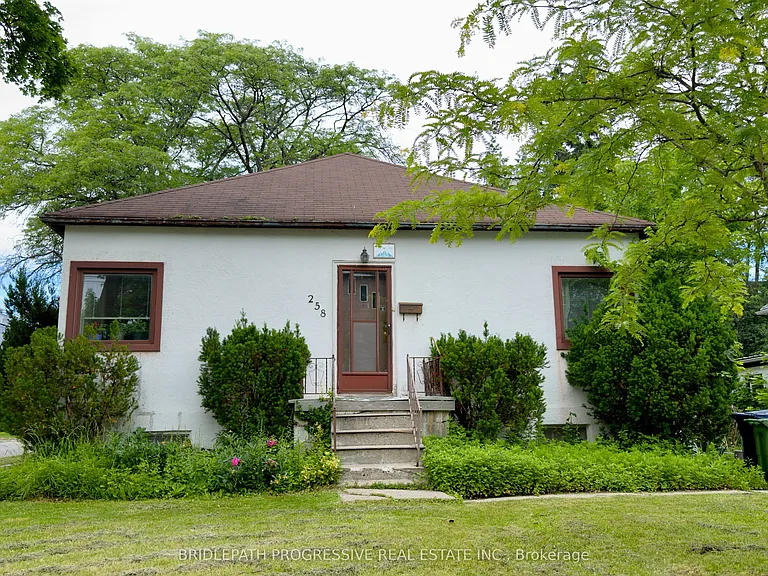 258 Bogert Ave — Photo 1