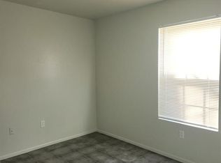 100 Lamar St, Willis, TX 77378